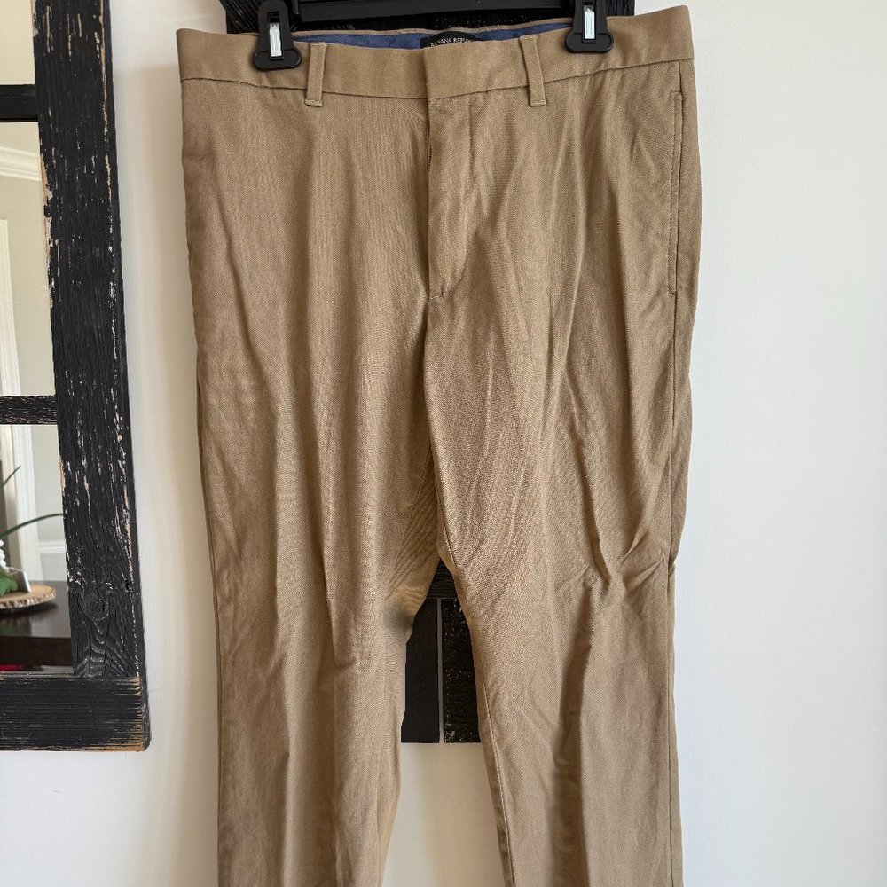 Banana Republic Men's Chino Pants, Style: Aden Pant, Size 33x30, Color: Tan